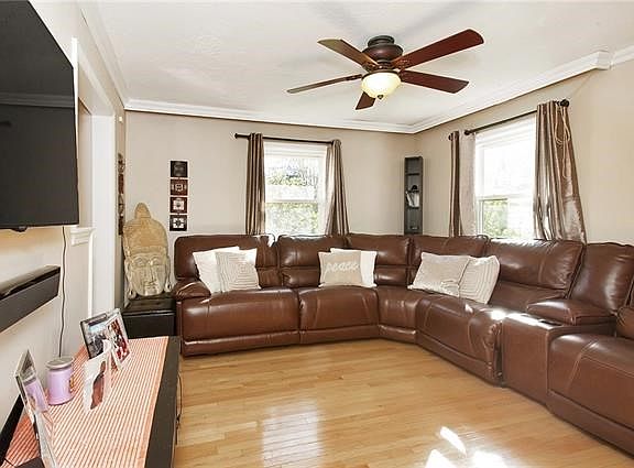 Family room or formal dining room.  Your choice.