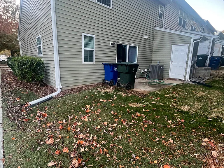 7821 River Field Dr — Photo 19