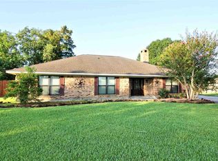 4336 Willow Bend Ct, Beaumont, TX 77707