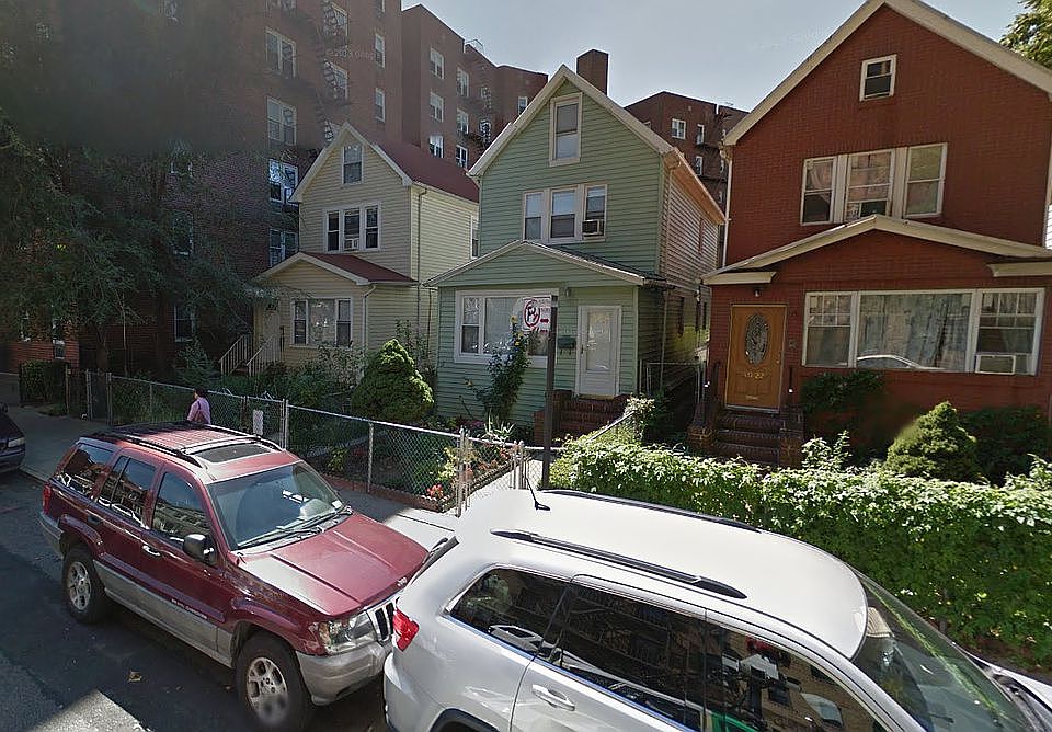1st image of 4028 81st St