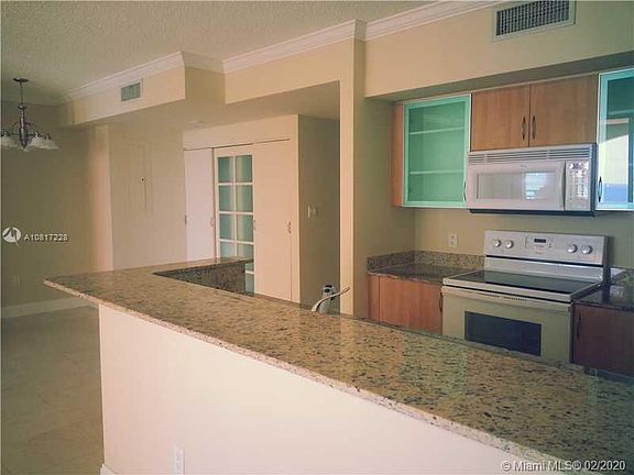 2nd image of 17555 Atlantic Blvd #Ts5