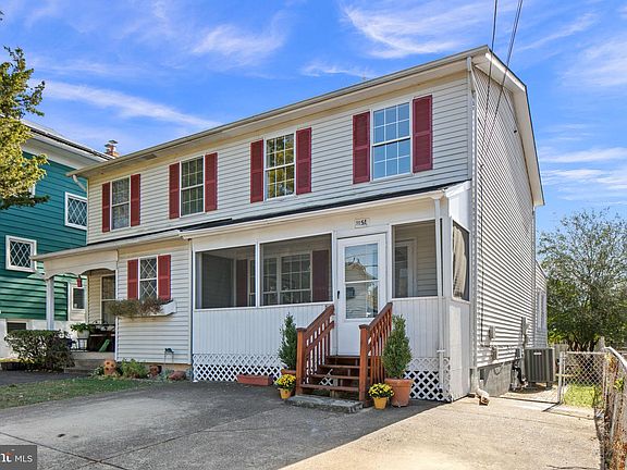 3rd image of 115 Clifford Ave #A