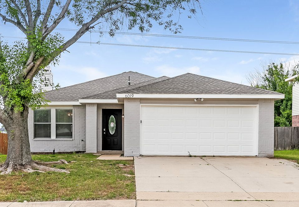1st image of 6019 Guilia Dr