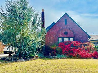 2708 E 14th Pl, Tulsa, OK 74104
