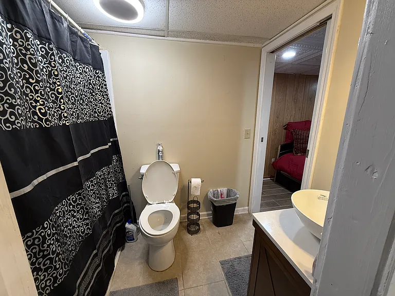 5011 Millers Gln #B — Photo 7