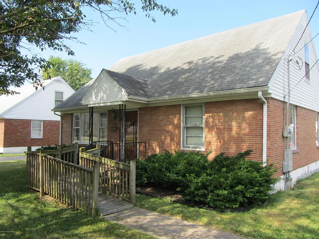 4312 Dover Rd photo 1