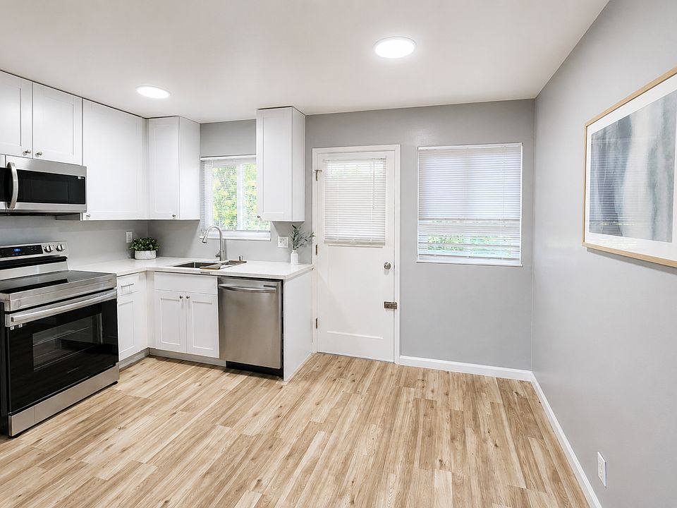 1st image of 2568 Grove Way #A44f03820