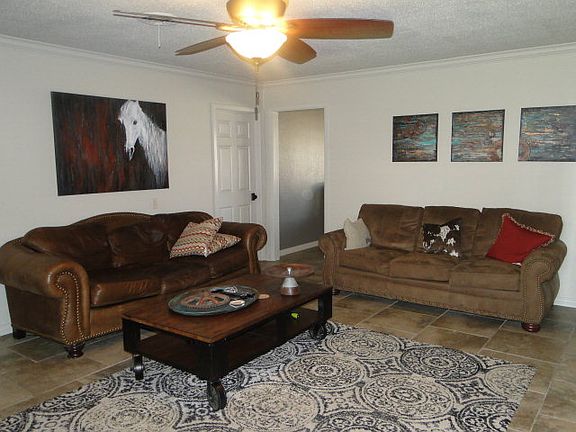 3rd image of 2815 Marmon Dr