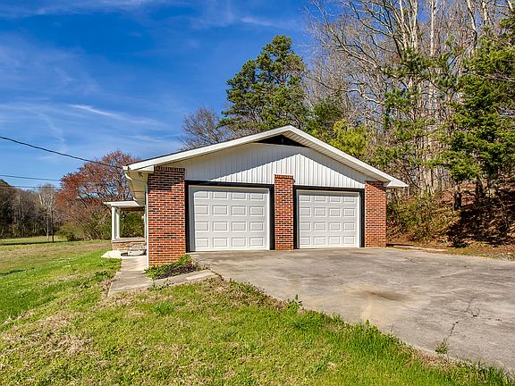 2nd image of 195 Ritchey Rd