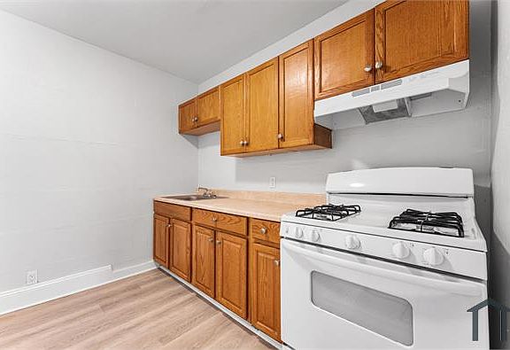 4th image of 1103 S Brynwood Dr #A