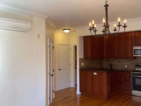 2nd image of 218 Eckford St APT 2A