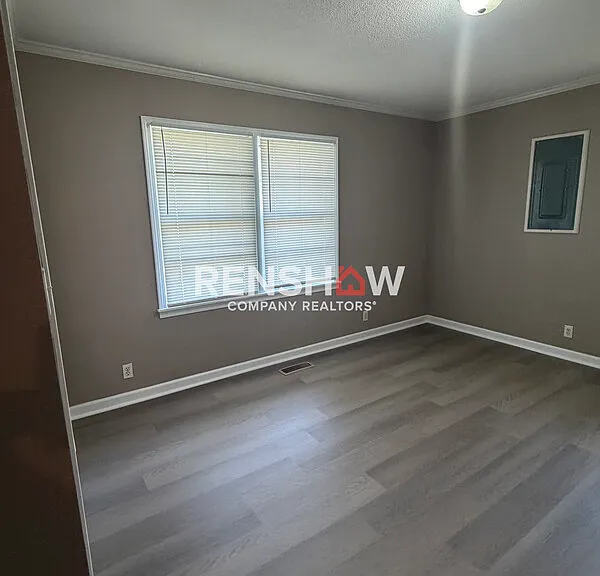 1222 N 28th Ave — Photo 9