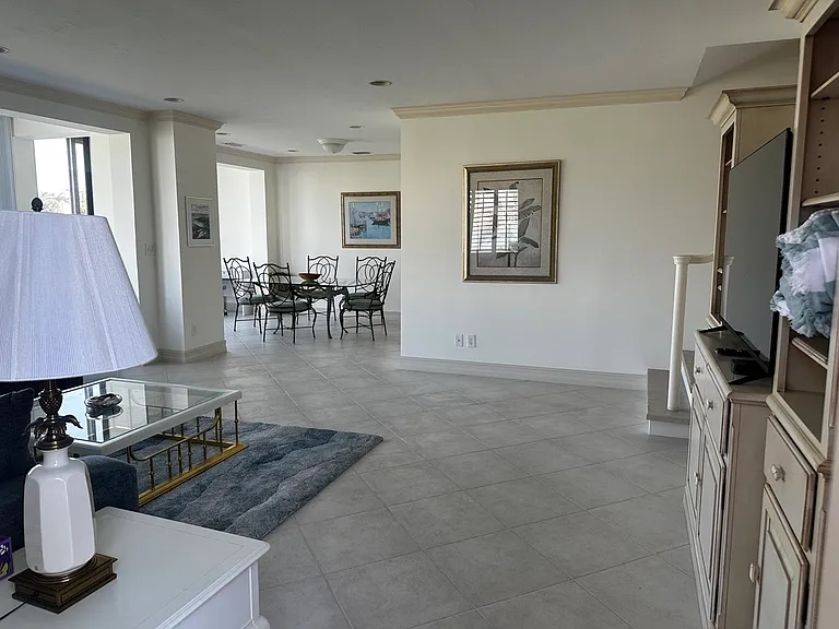 2226 Gulf Shore Blvd N #P3 — Photo 19