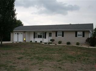 192 Carpenter Dr, Mitchell, IN 47446