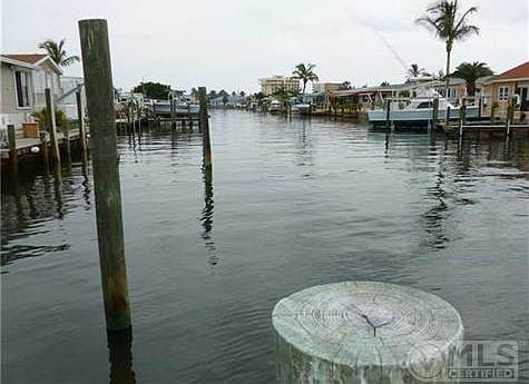 DOCK VIEW