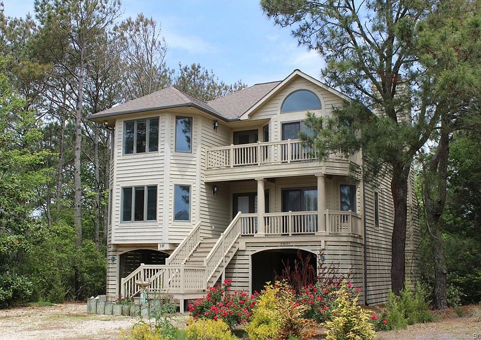 1st image of 39635 Bayberry Dunes Ln