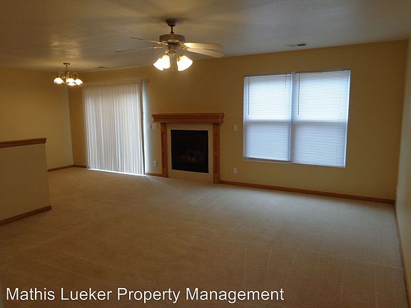 2nd image of 2614 Deerfield Blvd