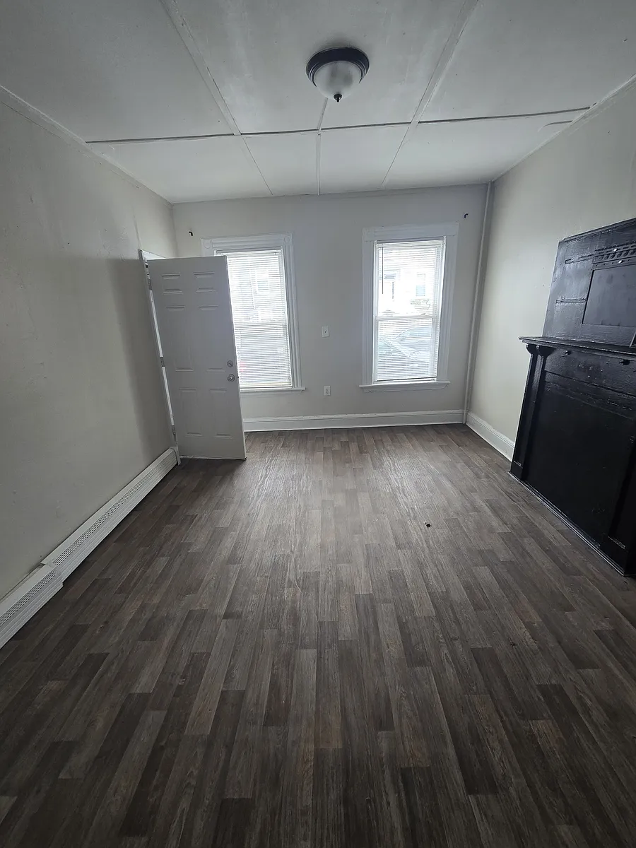 Building Photo - 151 Mill St #G1