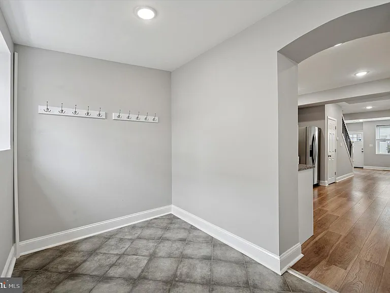 447 Durfor St — Photo 9