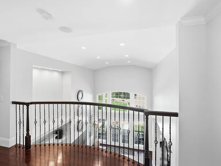 306 Harvard Ave — Photo 33