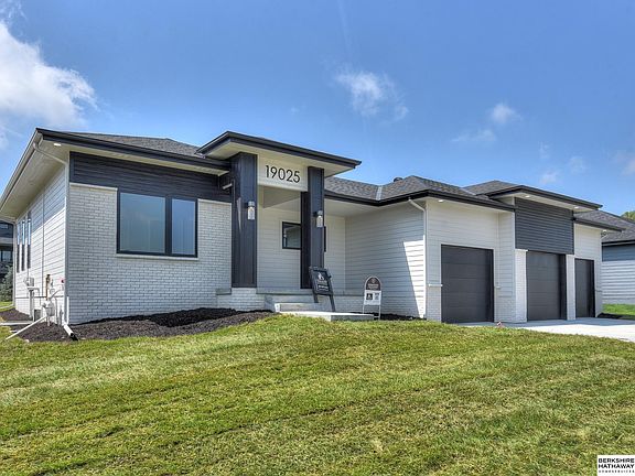 2nd image of 19025 Hackberry Dr