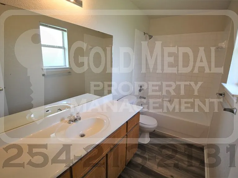 1520 Shoshoni Trl — Photo 22