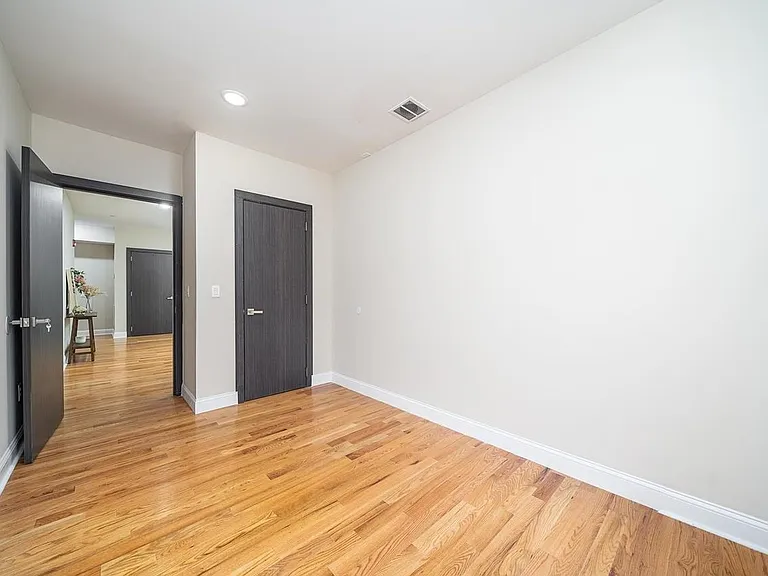65-67 Storms Ave #3B — Photo 16