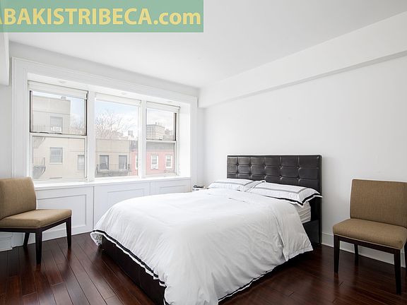 2nd image of 33 Greenwich Ave APT 5G