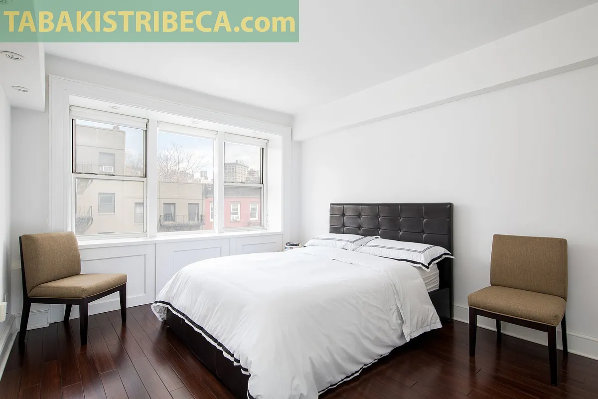 Building Photo - 33 Greenwich Ave #5G