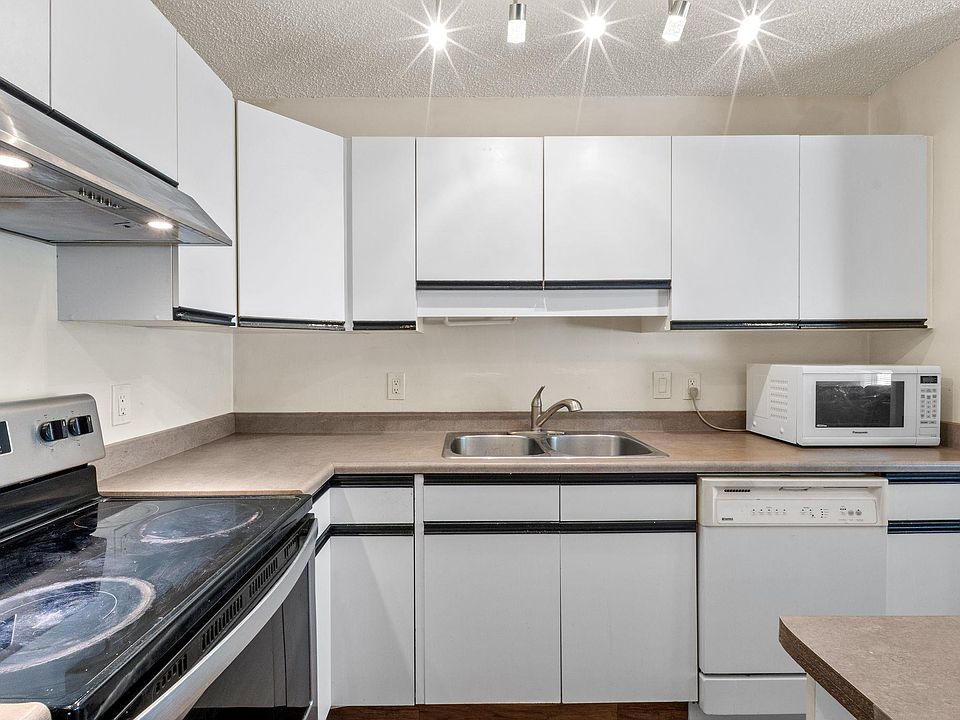 1st image of 15215 126th St NW #2