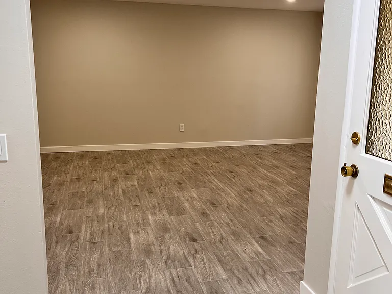 2640 N D St #2 — Photo 11
