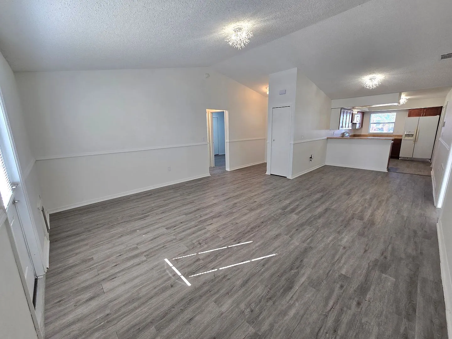 Spacious 3-Bedroom Home with Private Fenced Yard & Desirable Split Floor Plan — Photo 4