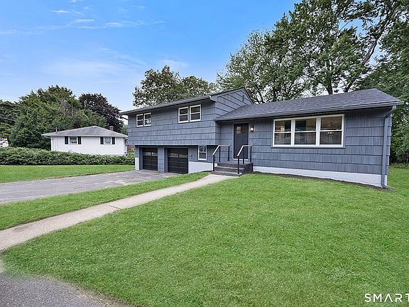 2nd image of 37 Skyview Lane