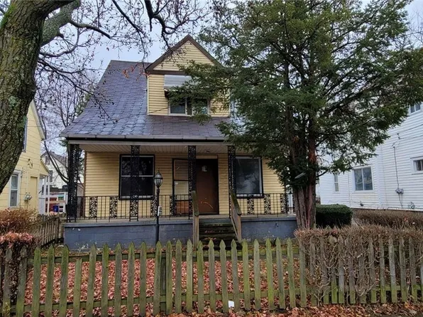 10018 Hulda Ave, Cleveland, OH 44104