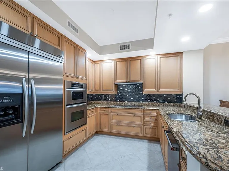 23850 Via Italia Cir #204 — Photo 17