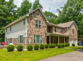 12100 Vale Rd, Oakton, VA 22124