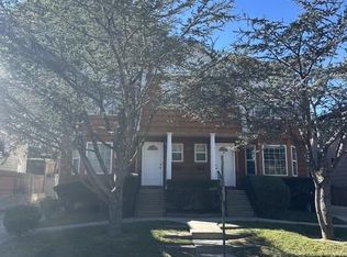 37 Hickory Rd #A, Pt Washington, NY 11050