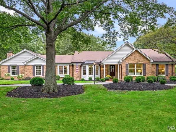254 Pennington Ln, Chesterfield, MO 63005