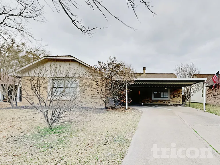 510 Carl C Senter St — Photo 1