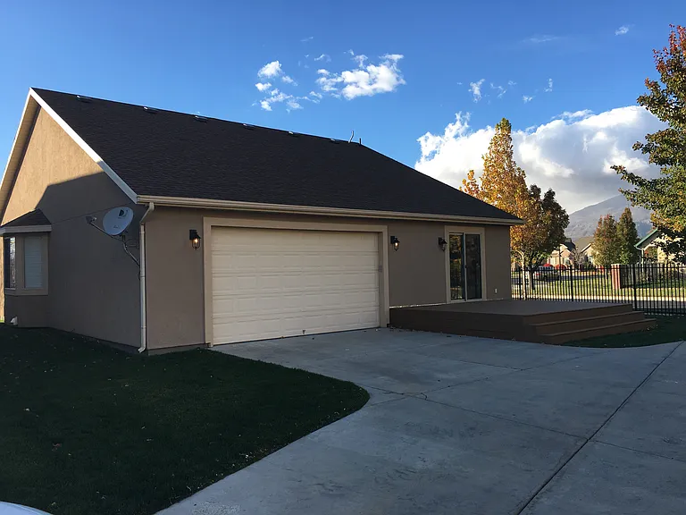 10686 N Hayes Cir — Photo 4