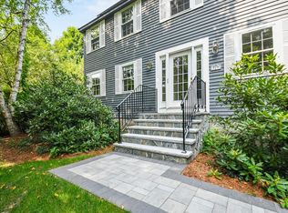 573 Main St, Dunstable, MA 01827