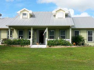 19251 Skipper Rd, North Fort Myers, FL 33917