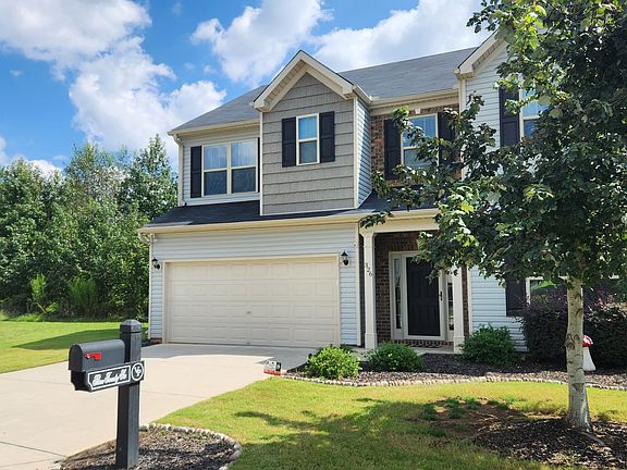 2nd image of 326 Barrett Chase Dr