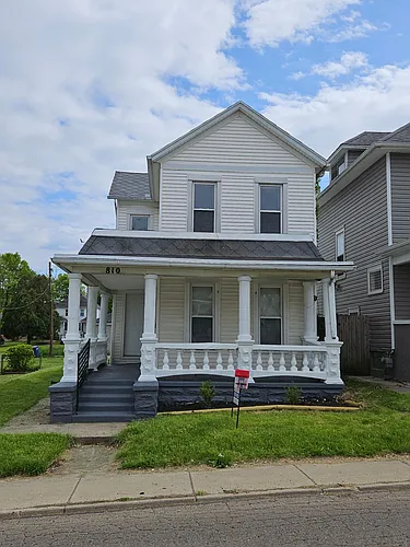 810 E Stewart St Photo 1