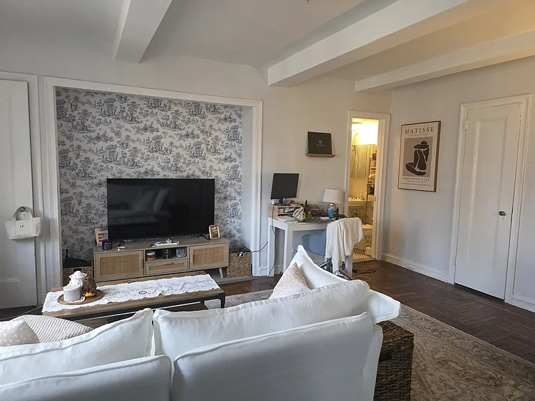 320 E 42nd St #2906 — Photo 6