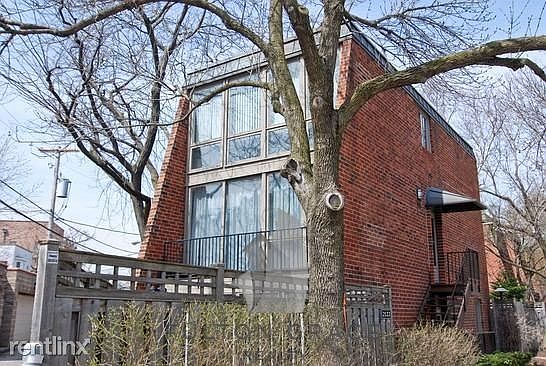 1st image of 2122 N Lincoln Ave #2