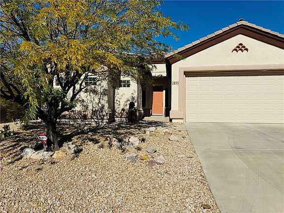 2nd image of 2853 Esmerelda Dr