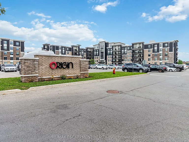 640 Sauve St #602 — Photo 1