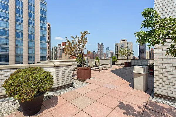 Sold by Compass | media 11