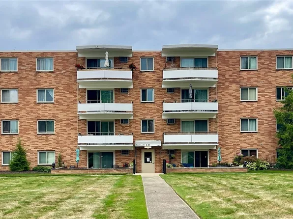 521 Tollis Pkwy APT 388, Broadview Heights, OH 44147